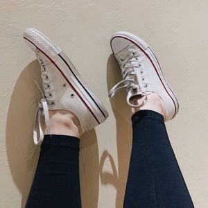 Converse Low-Tops